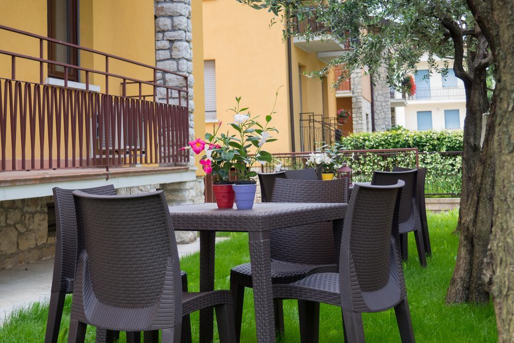 Ortaglia Apartment Torri Del Benaco Exterior photo